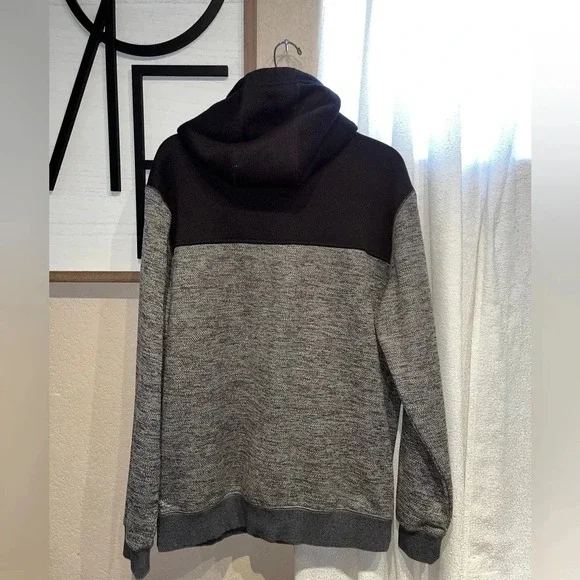 Quicksilver men’s hooded sweatshirt XL - Picture 2 of 4